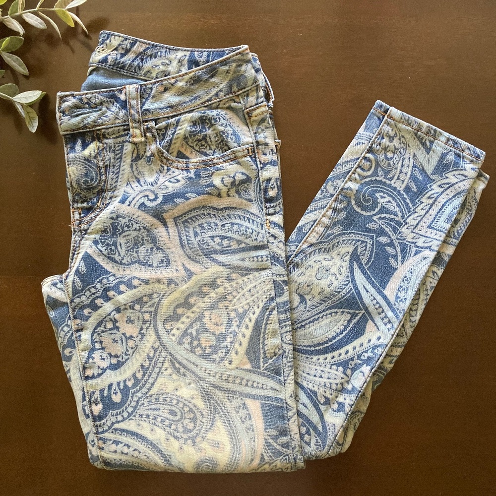 American Eagle Paisley Print Super Stretch Jegging Sz 4
